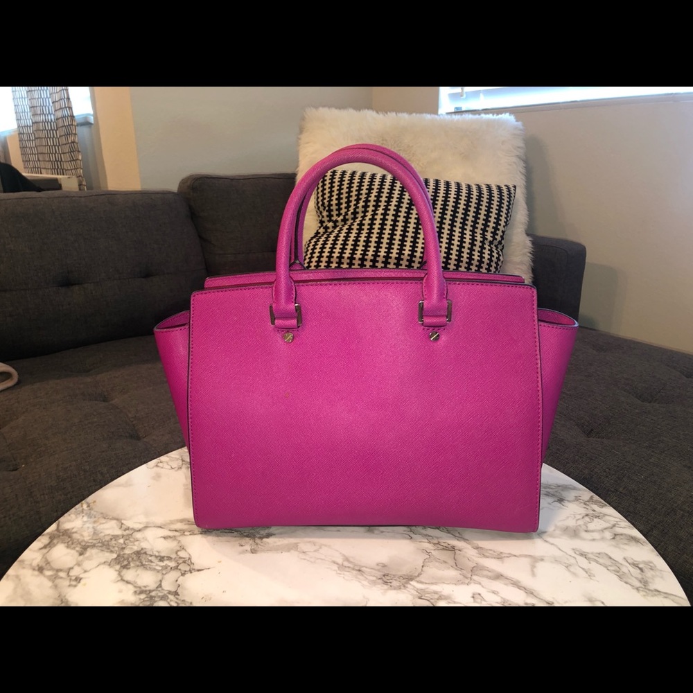 SOLD Michael Kors Selma Large Handbag - Hot Pink - Picture 3 of 5